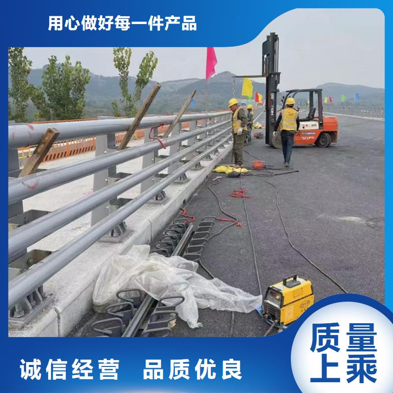 注重立交桥人行道隔离栏质量的厂家