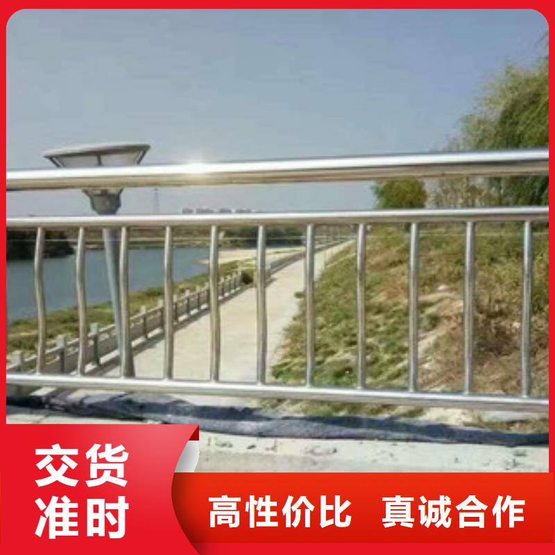 桥梁立柱,国道抗冲击围栏精心选材