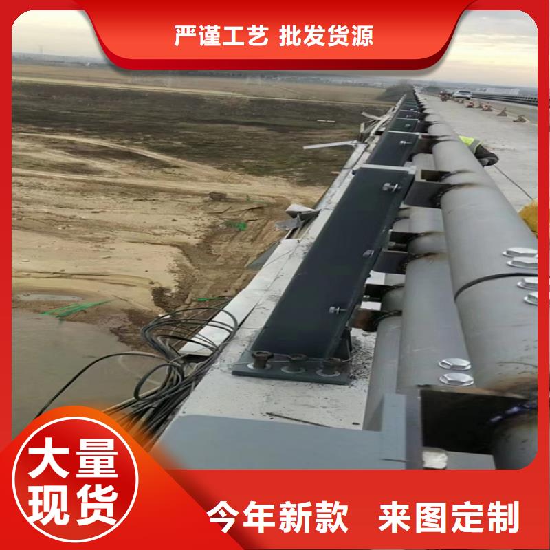 【氟碳漆喷塑防撞护栏景观灯光护栏厂家值得信赖】