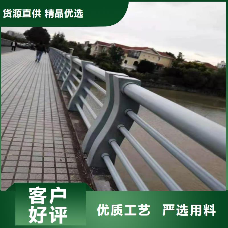 道路桥梁防撞护栏镀锌波形护栏选择大厂家省事省心