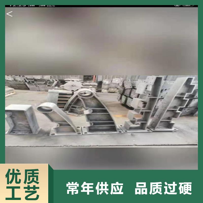 在本地买灯光护栏更实惠