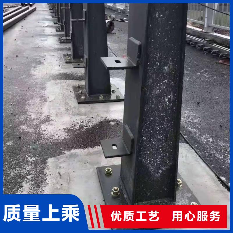 立柱防撞护栏厂家直销值得选择