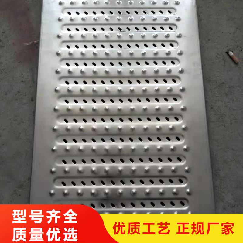 不锈钢盖板厂家拥有先进的设备
