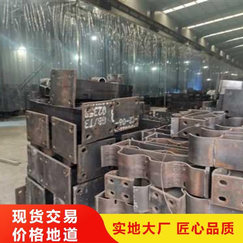 不锈钢复合管防撞护栏,M型防撞护栏专业生产制造厂
