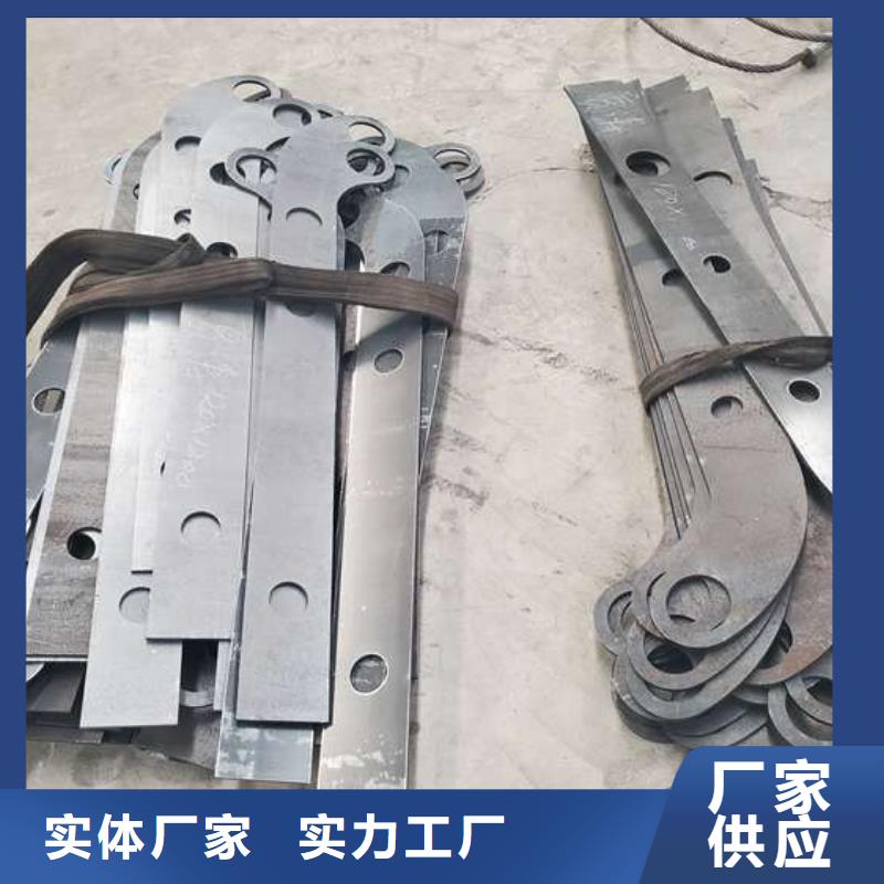 不锈钢复合管护栏,防撞护栏厂家十分靠谱