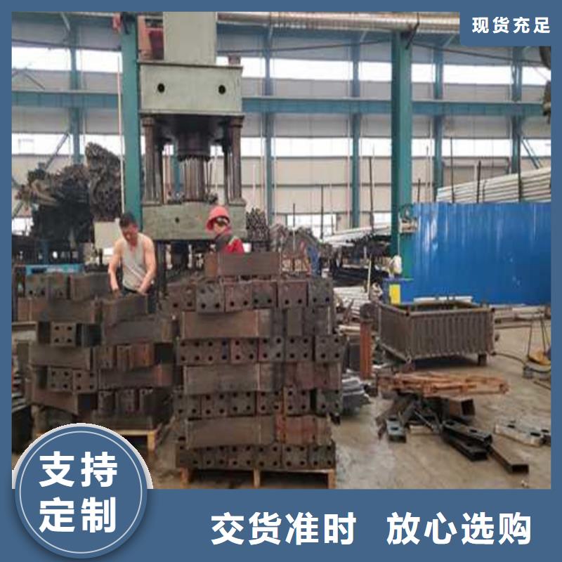 桥上的防撞护栏库存充足