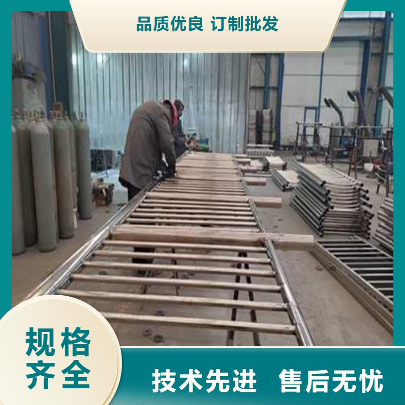 路边防撞护栏厂家供货