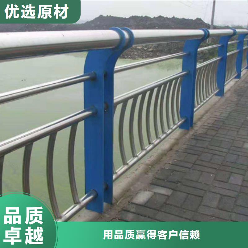 桥梁护栏钢背木护栏产品实拍
