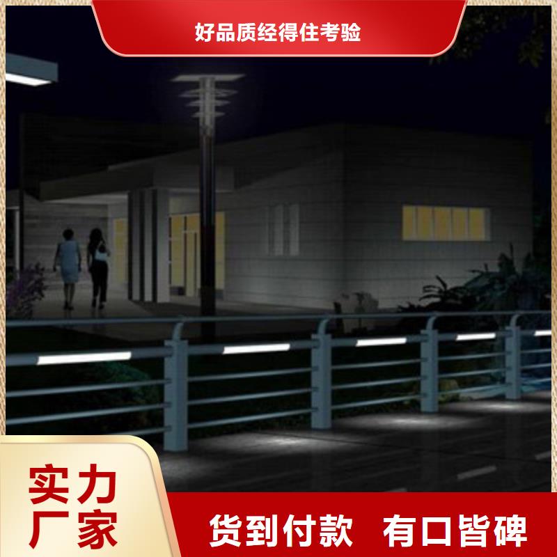 桥梁护栏钢背木护栏产品实拍