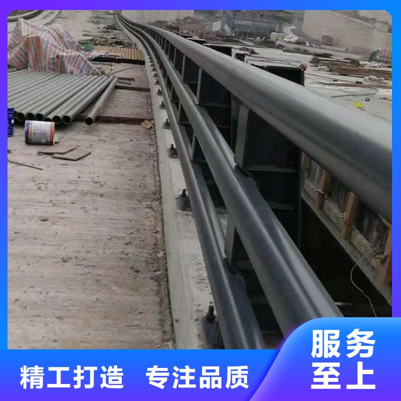 防撞护栏_城市景观防护栏厂家拥有先进的设备