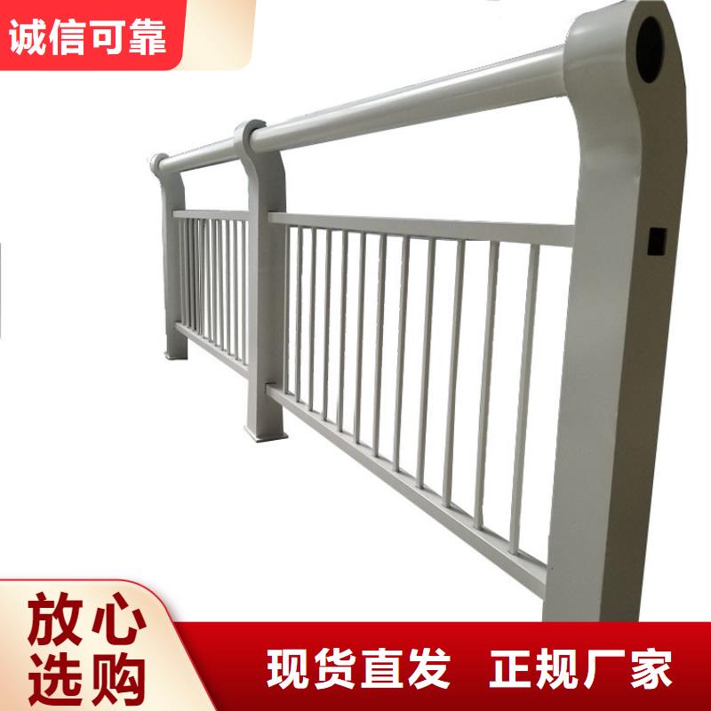 人行道栏杆钢背木护栏生产加工
