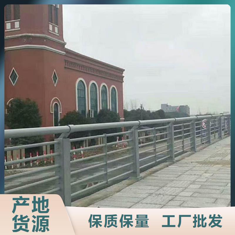 人行道栏杆钢背木护栏生产加工