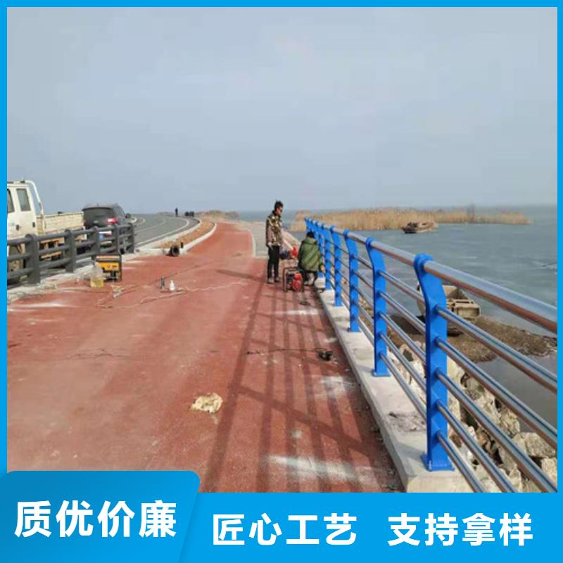 道路护栏国道抗冲击围栏保障产品质量