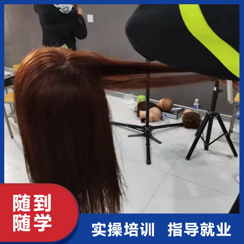美发培训学校哪个技校开设厨师烹饪专业师资力量强