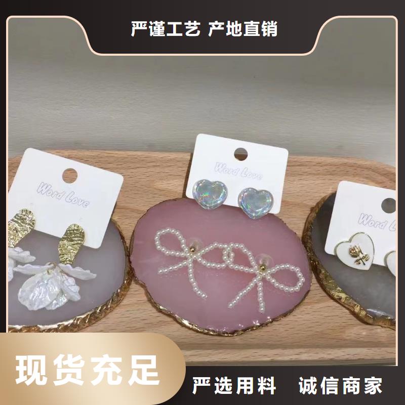 word loveword love耳钉细节展示