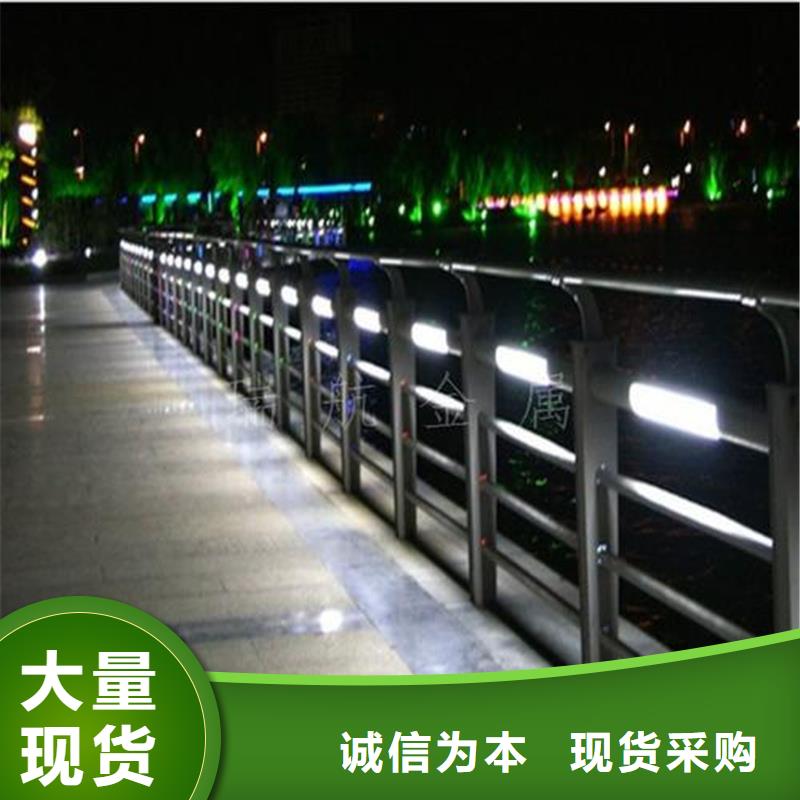 襄阳护栏防撞护栏立柱可定制