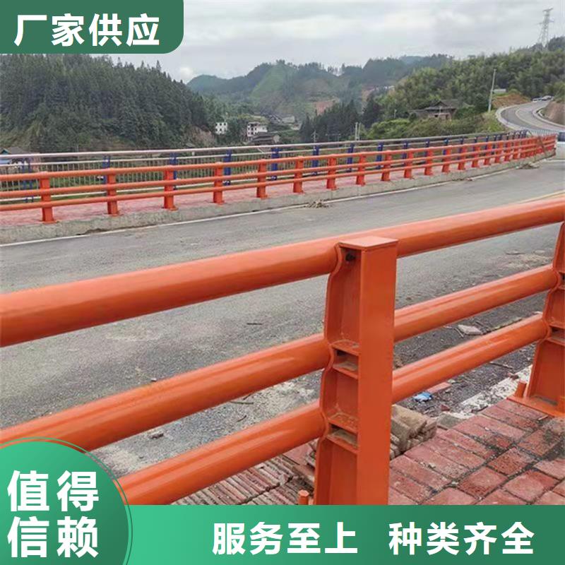 护栏,道路隔离护栏实拍展现