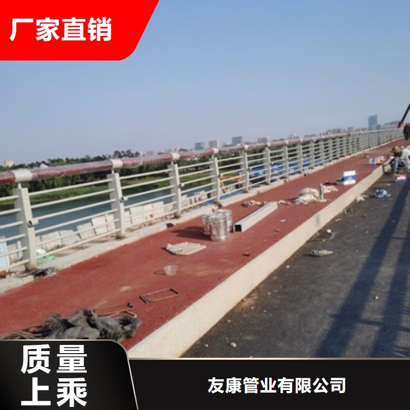 护栏,道路隔离护栏实拍展现