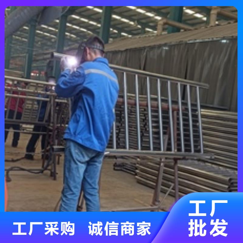 护栏,道路隔离护栏实拍展现