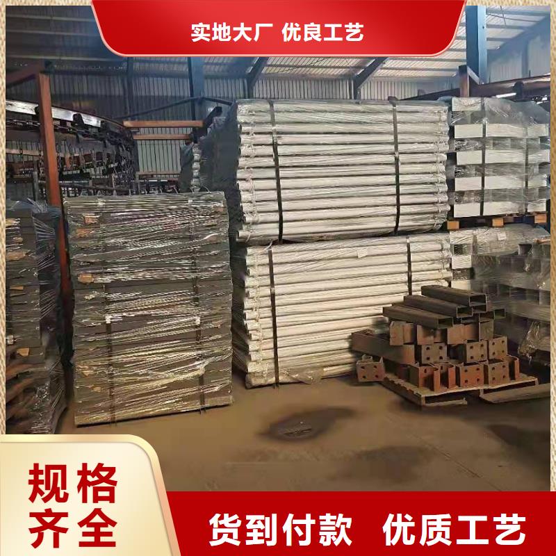 注重桥梁隔离护栏质量的生产厂家