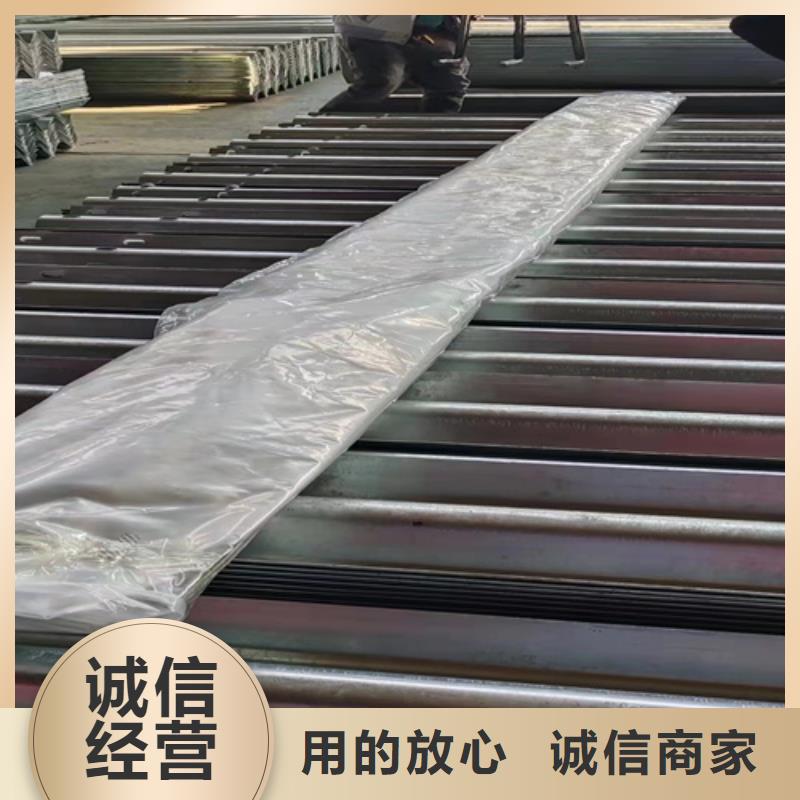 高速公路护栏板深受客户信赖