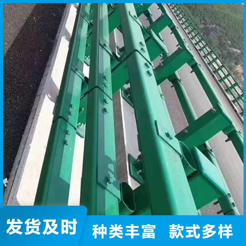质量优的波形护栏 标志牌标志杆 波形护栏立柱 波形梁防撞护栏 波形公路护栏 高速护栏板本地厂家