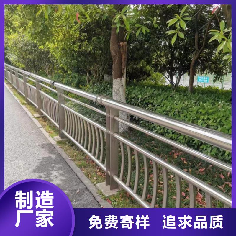 来厂考察灯光护栏防撞