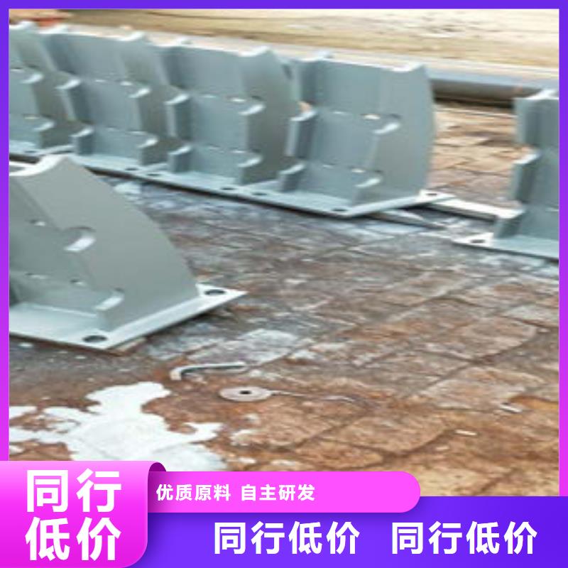 桥梁防撞支架不锈钢复合管护栏批发价格大厂生产品质
