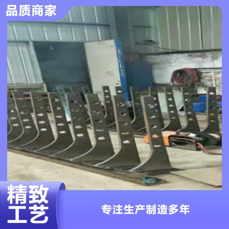 桥梁护栏立柱_交通防撞围栏可定制